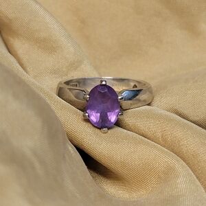 Vintage 80's, Simple, Minimalist Silver & Amethyst Ring Size 5